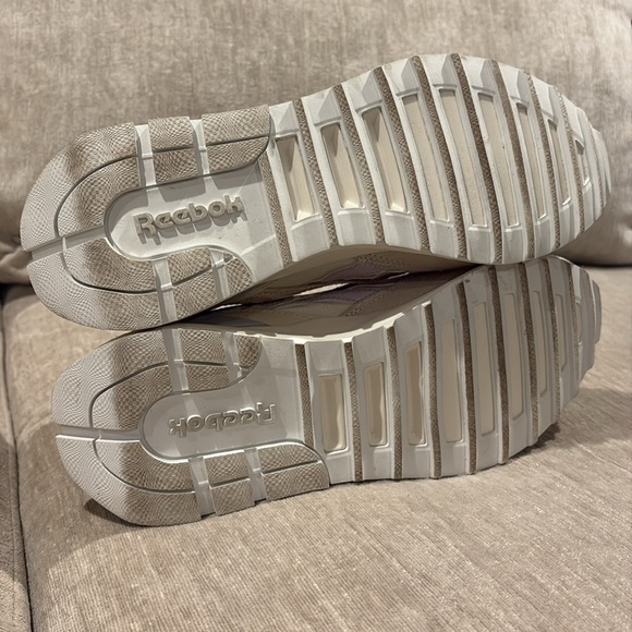 Reebok Classic Legacy AZ Biz Fashion Sneaker - Picture 5 of 7